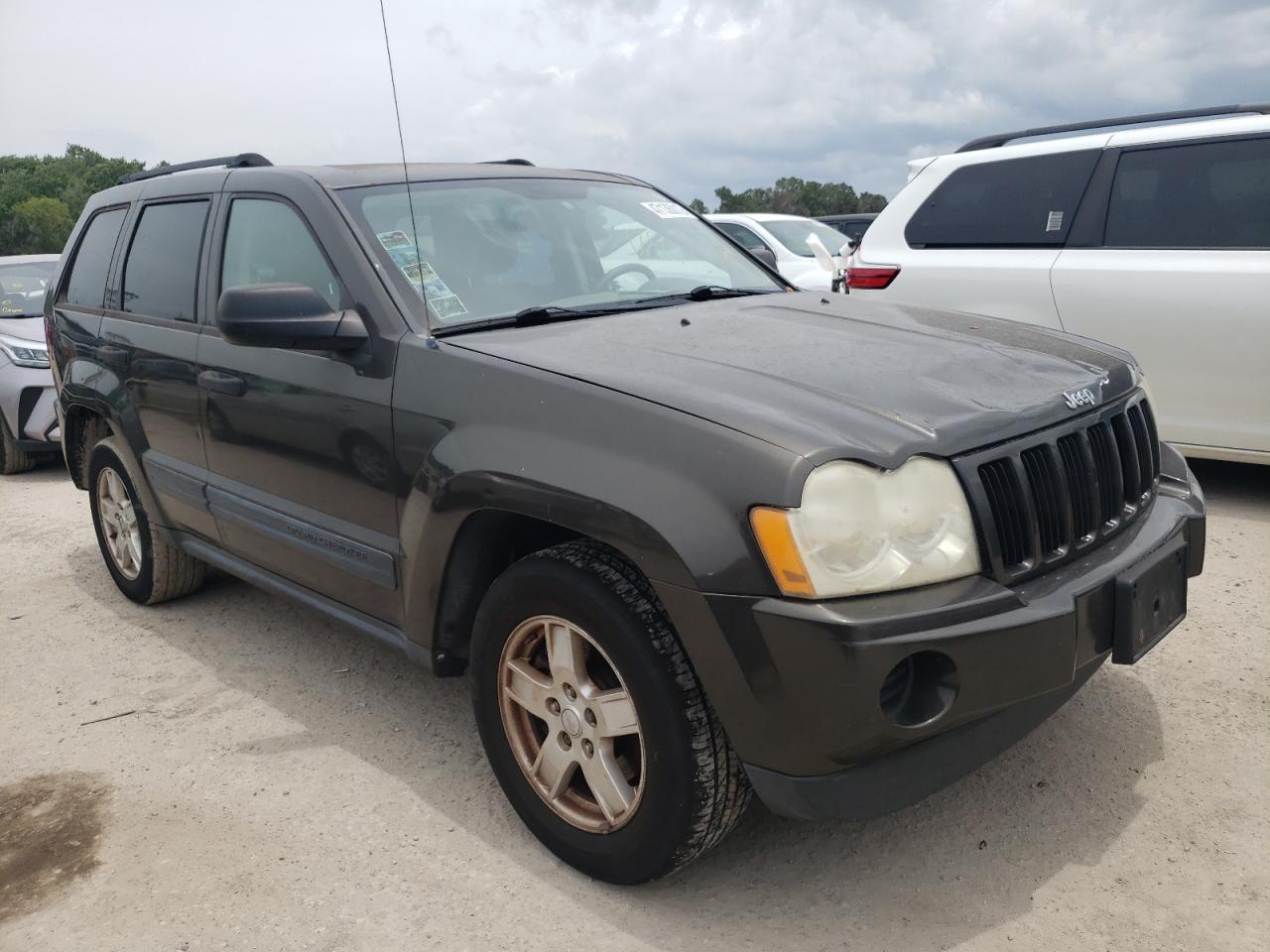 Photo 14 from auction – 2005 JEEP GRAND CHER with VIN 1J4GR48KX5C625197