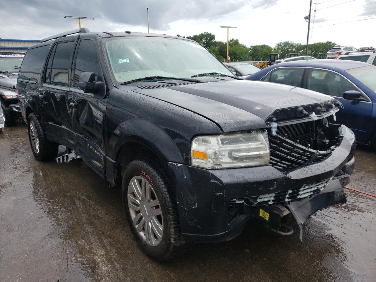 Photo 14 from auction – 2010 LINCOLN NAVIGATOR with VIN 5LMJJ3H52AEJ05607