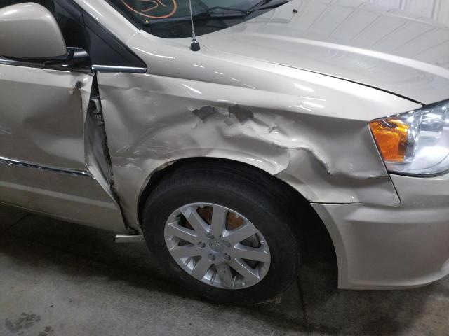 Photo 9 from auction – 2015 CHRYSLER TOWN & COU with VIN 2C4RC1BG6FR620574