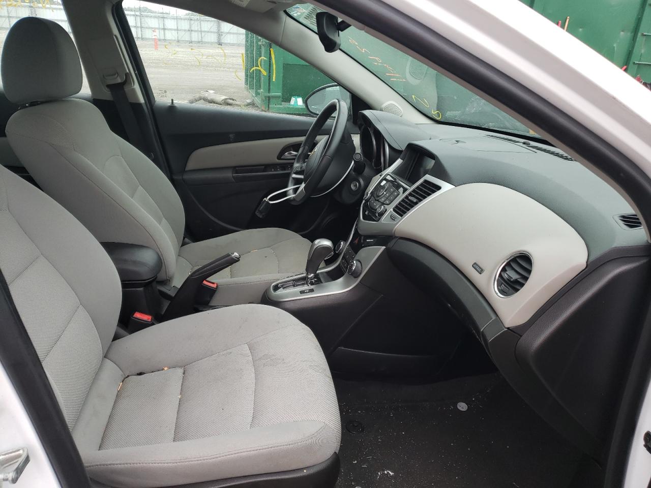 Photo 19 from auction – 2014 CHEVROLET CRUZE LT with VIN 1G1PC5SB0E7376965