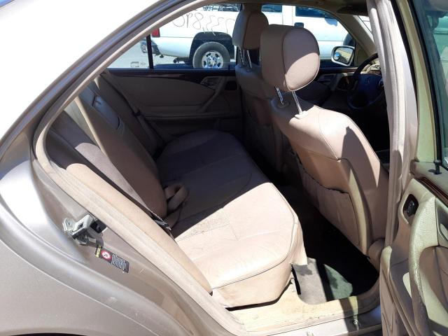 Photo 6 from auction – 2000 MERCEDES-BENZ E 320 4MAT with VIN WDBJF82J8YX042232