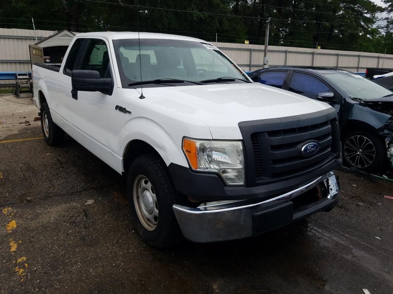 FORD F150 SUPER 2011 with VIN 1FTFX1CF0BFC83799 - Photo from auction