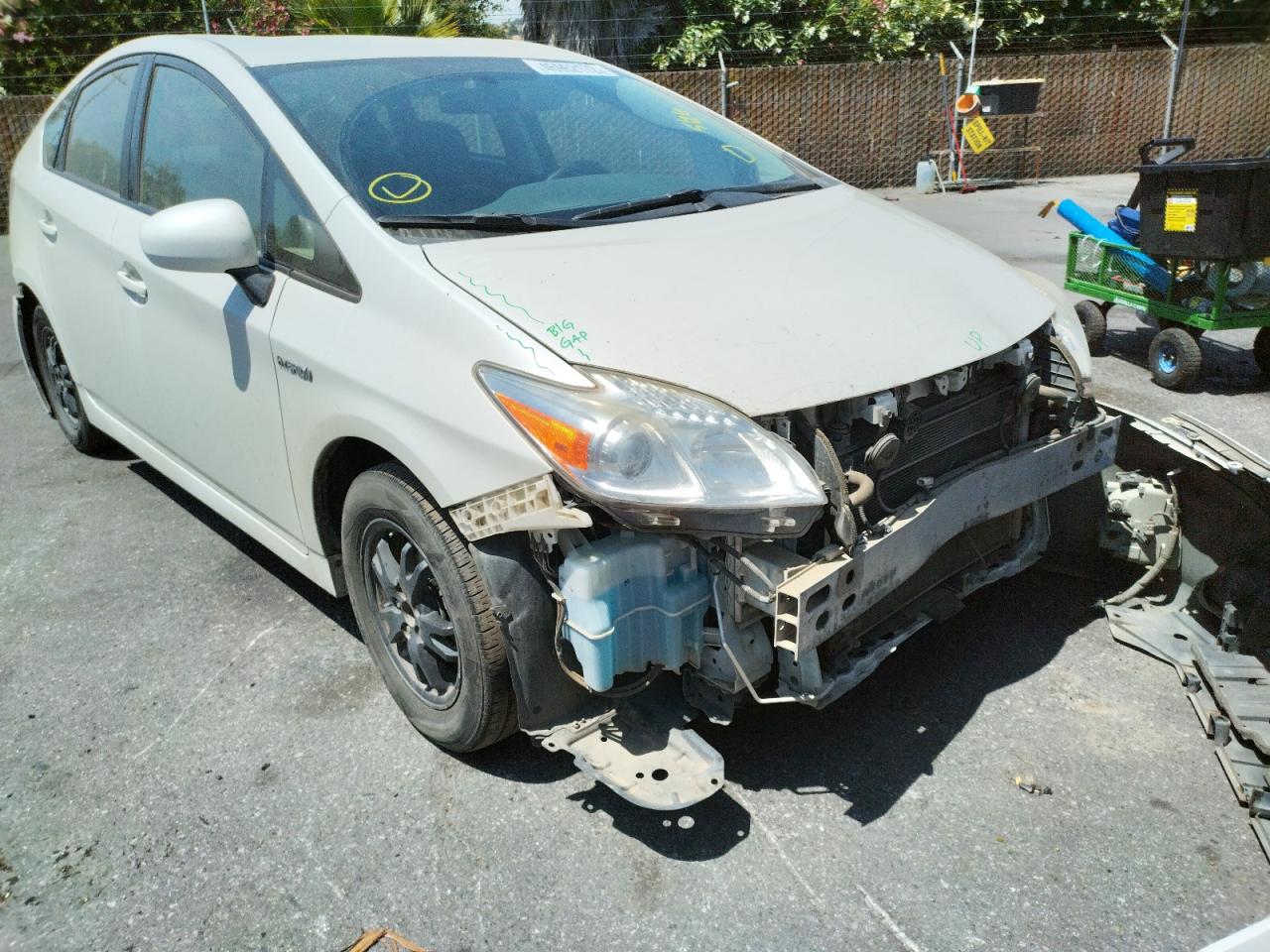 Photo 9 from auction – 2015 TOYOTA PRIUS with VIN JTDKN3DU8F0438069