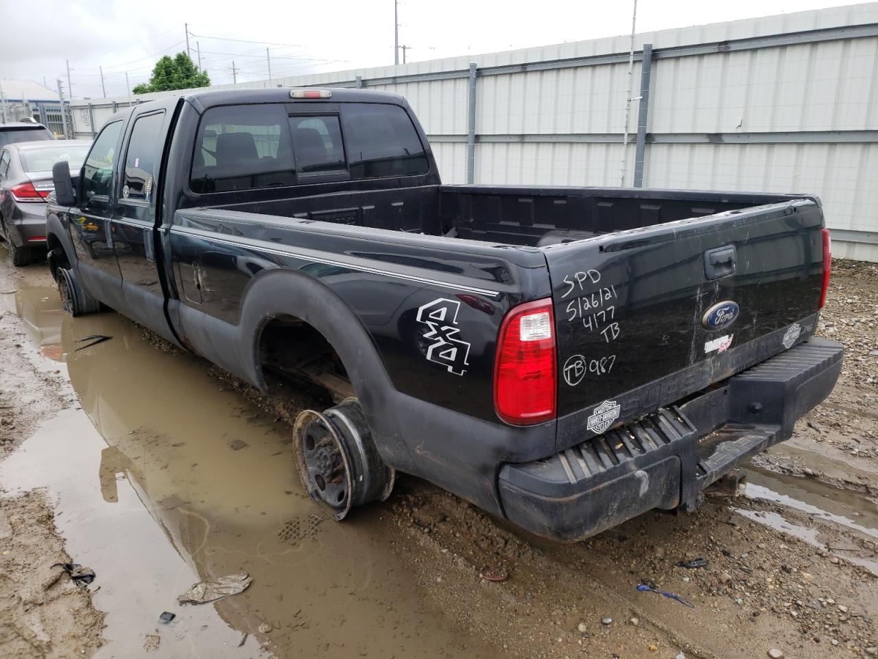 Photo 16 from auction – 2011 FORD F250 SUPER with VIN 1FT7W2B62BEC54177