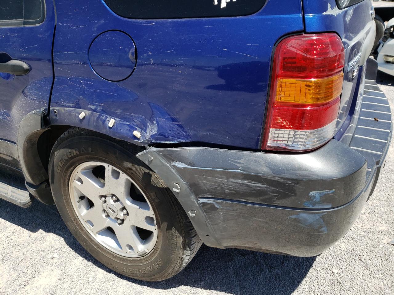 Photo 9 from auction – 2006 FORD ESCAPE XLT with VIN 1FMCU93166KA23558
