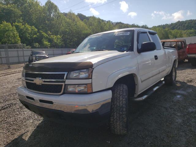 Photo 2 from auction – 2006 CHEVROLET SILVERADO with VIN 1GCEK19B36Z146004