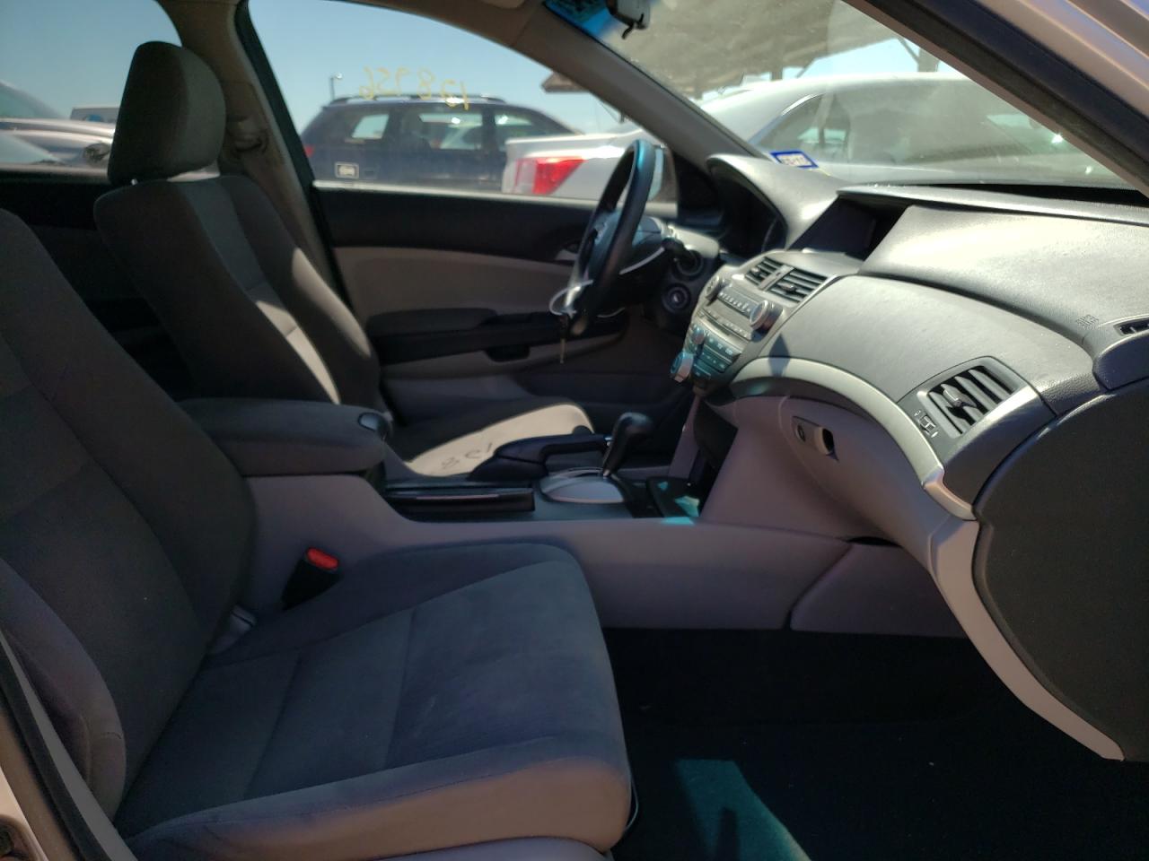 Photo 5 from auction – 2012 HONDA ACCORD LX with VIN 1HGCP2F38CA059321