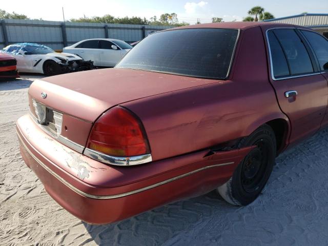 Photo 9 from auction – 1999 FORD CROWN VICT with VIN 2FAFP74W0XX111940