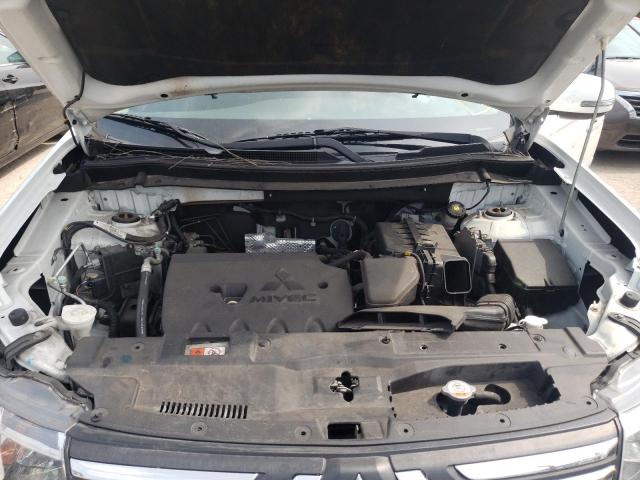 Photo 7 from auction – 2014 MITSUBISHI OUTLANDER with VIN JA4AD3A32EZ007015