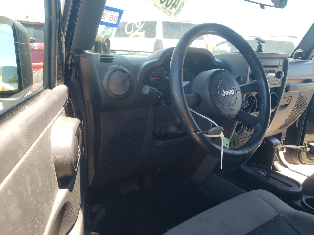 Photo 9 from auction – 2008 JEEP WRANGLER U with VIN 1J8GB39168L621705