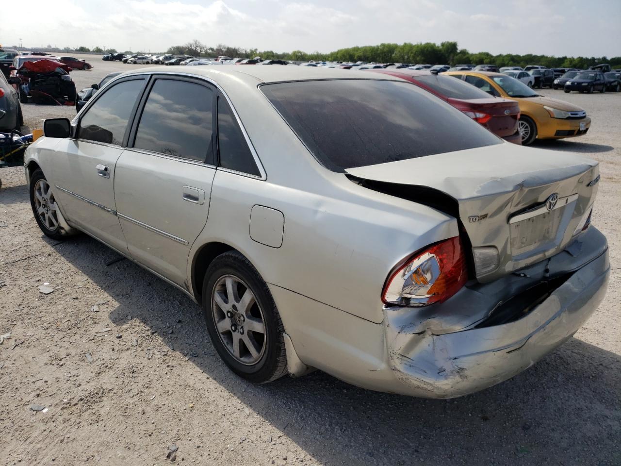 Photo 3 from auction – 2001 TOYOTA AVALON XL with VIN 4T1BF28B21U144938