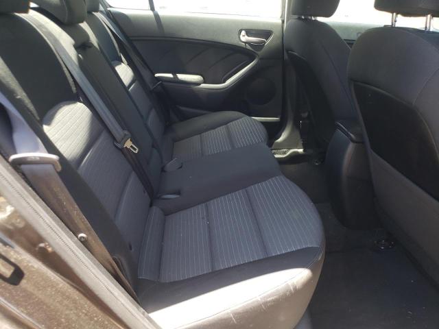 Photo 6 from auction – 2017 KIA FORTE LX with VIN 3KPFL4A7XHE017332