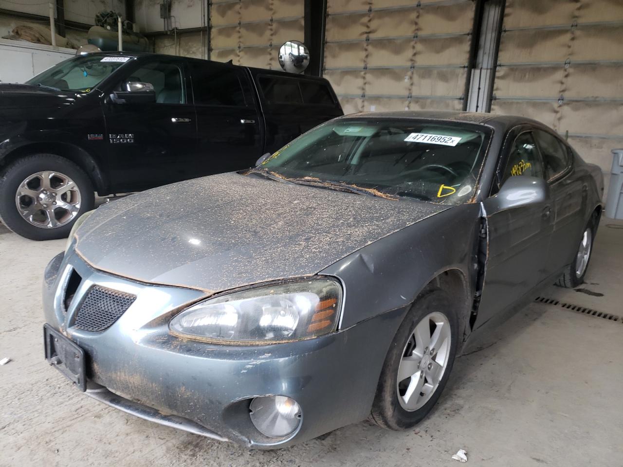 Photo 2 from auction – 2007 PONTIAC GRAND PRIX with VIN 2G2WP552271204475
