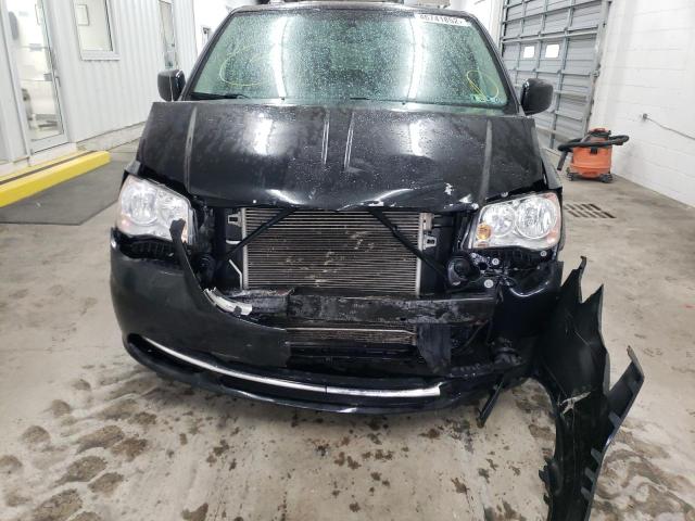 Photo 9 from auction – 2014 CHRYSLER TOWN & COU with VIN 2C4RC1BG1ER237270