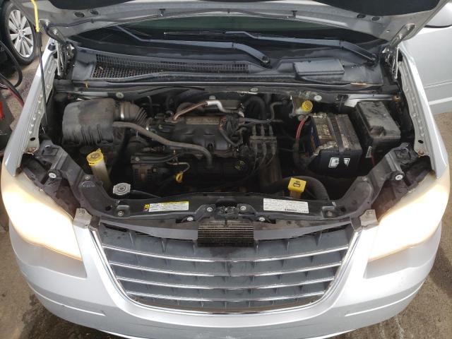 Photo 7 from auction – 2008 CHRYSLER TOWN & COU with VIN 2A8HR54P68R817478