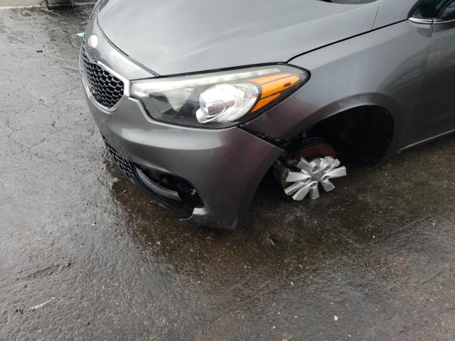 Photo 9 from auction – 2014 KIA FORTE EX with VIN KNAFX4A88E5077904
