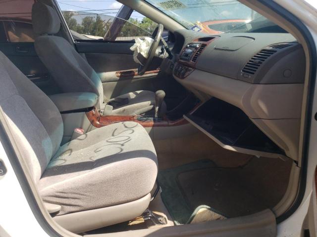 Photo 5 from auction – 2004 TOYOTA CAMRY LE with VIN JTDBE32K540263598