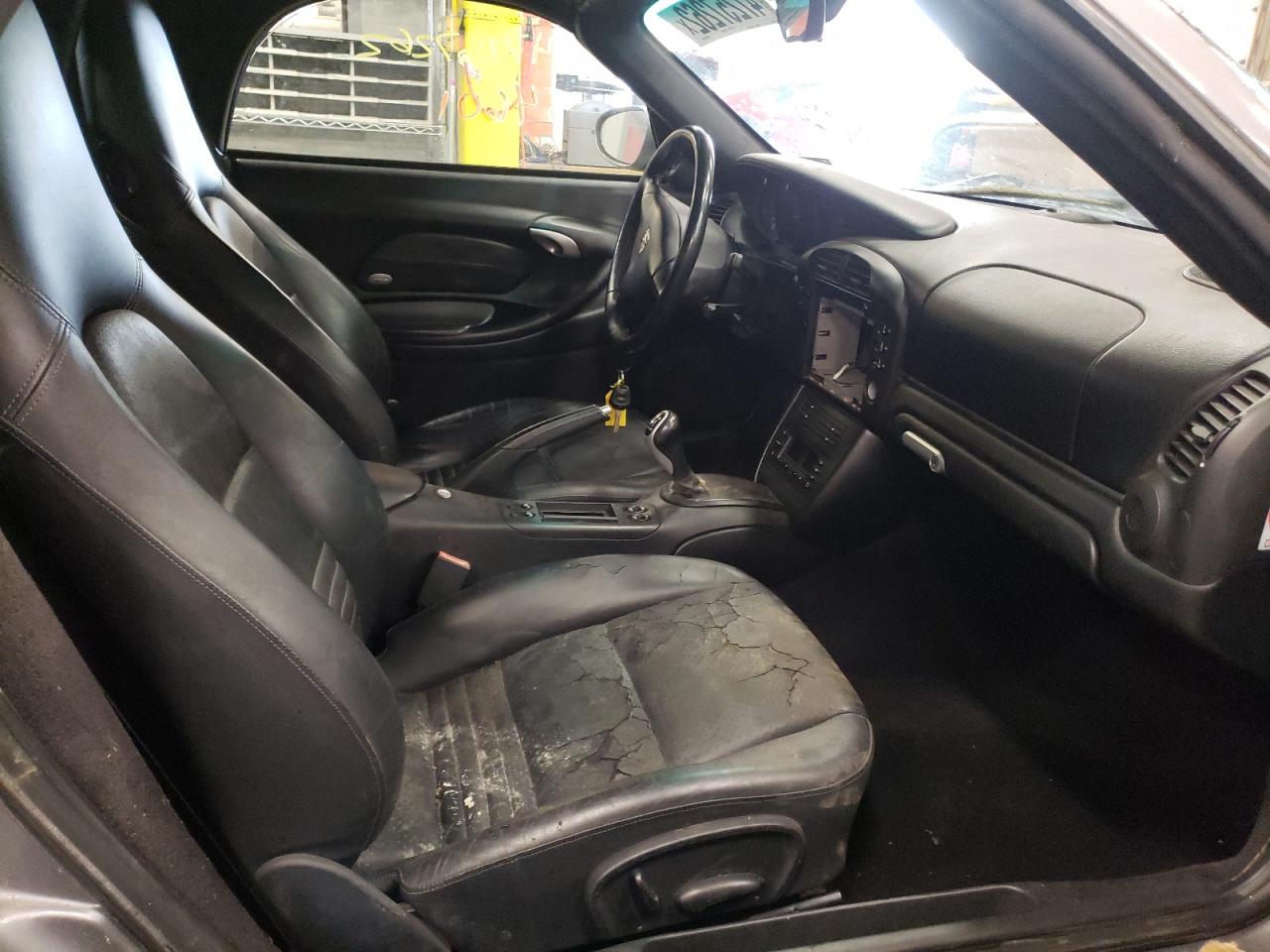 Photo 18 from auction – 2003 PORSCHE BOXSTER with VIN WP0CA29803U620312