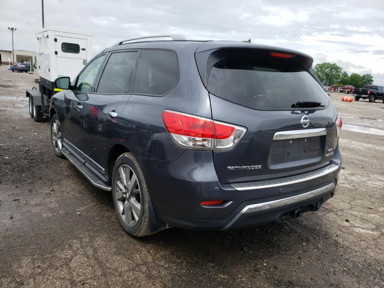 Photo 3 from auction – 2014 NISSAN PATHFINDER with VIN 5N1AR2MM5EC642704