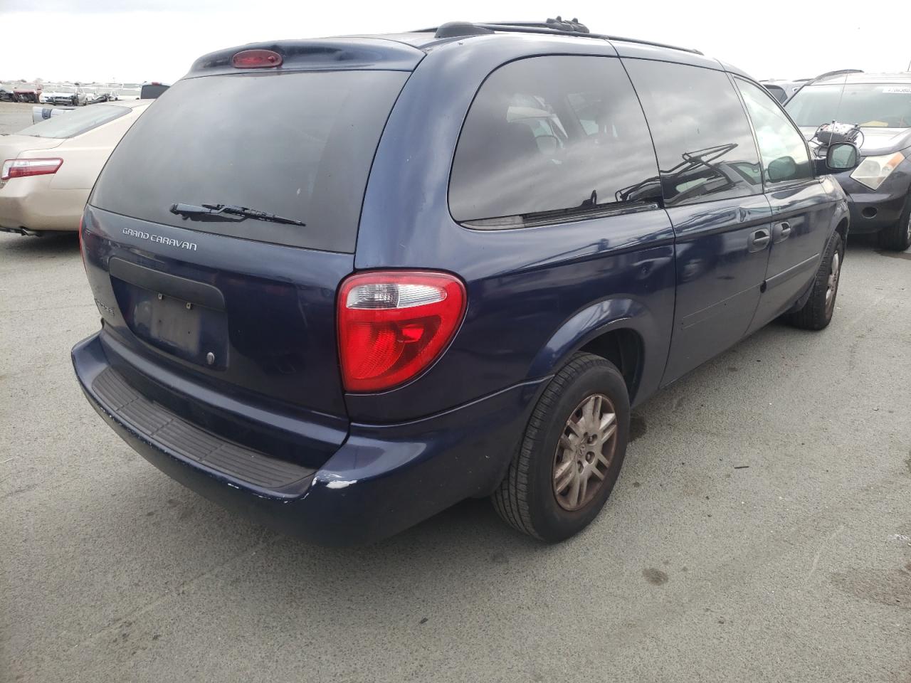 Photo 17 from auction – 2005 DODGE CARAVAN with VIN 1D4GP24R65B338242
