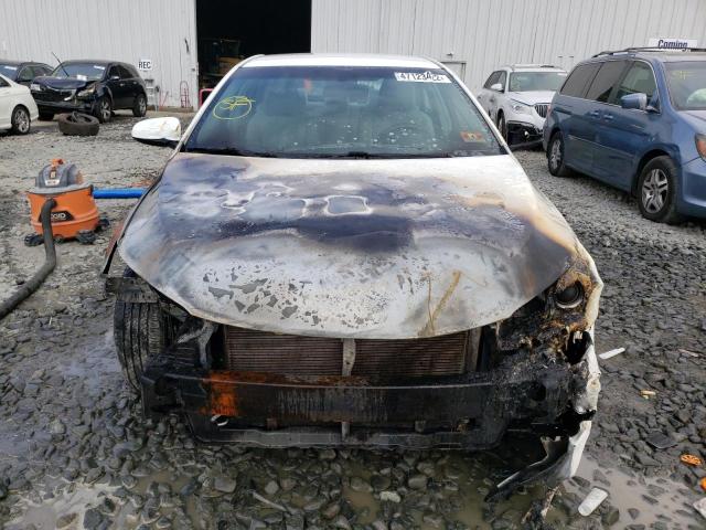 Photo 9 from auction – 2017 TOYOTA CAMRY LE with VIN 4T1BF1FK9HU710178