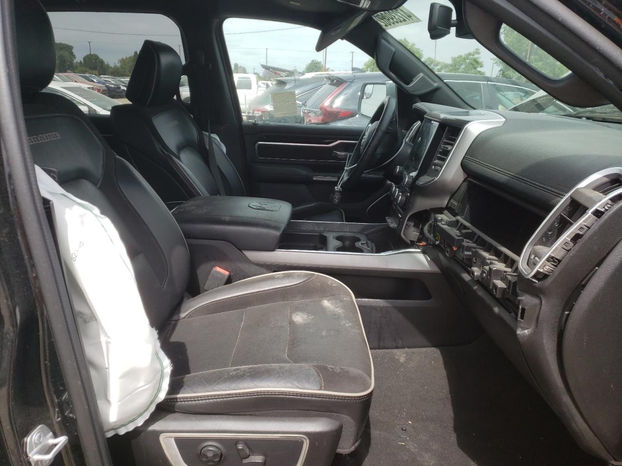 Photo 16 from auction – 2020 RAM 1500 LARAM with VIN 1C6SRFJT7LN101299