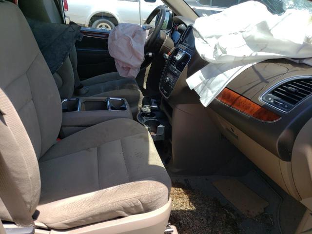Photo 5 from auction – 2014 CHRYSLER TOWN & COU with VIN 2C4RC1BG5ER228958