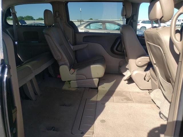 Photo 6 from auction – 2016 CHRYSLER TOWN & COU with VIN 2C4RC1BG8GR220971
