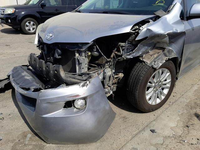 Photo 9 from auction – 2011 TOYOTA SIENNA XLE with VIN 5TDYK3DC7BS087933
