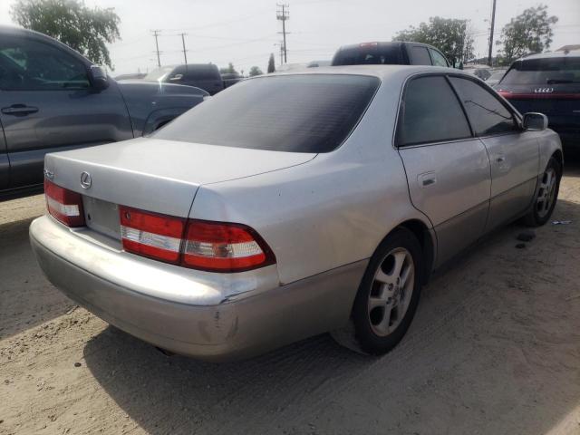 Photo 4 from auction – 2001 LEXUS ES 300 with VIN JT8BF28G215112886