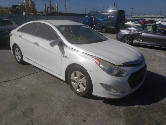 HYUNDAI SONATA HYB 2012 مع رقم تعريف المركبة KMHEC4A45CA021393 - صورة من المزاد