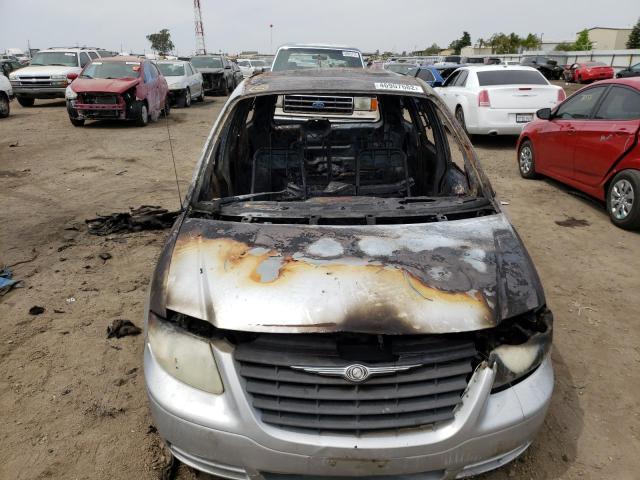 Photo 9 from auction – 2005 CHRYSLER TOWN & COU with VIN 1C4GP45R45B352518