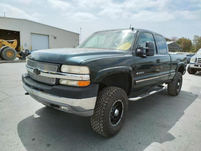 Photo 2 from auction – 2002 CHEVROLET SILVERADO with VIN 1GCHK29G72E103219