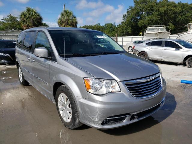 CHRYSLER TOWN & COU 2013 with VIN 2C4RC1BG4DR646328 - Photo from auction