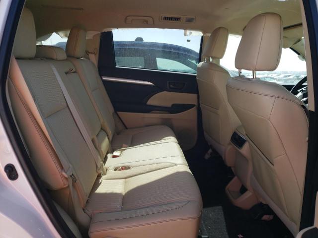 Photo 6 from auction – 2015 TOYOTA HIGHLANDER with VIN 5TDZKRFH0FS063091