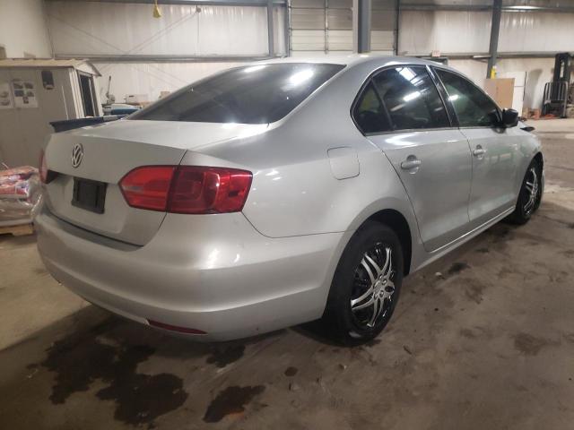 Photo 4 from auction – 2011 VOLKSWAGEN JETTA BASE with VIN 3VW2K7AJ0BM095529