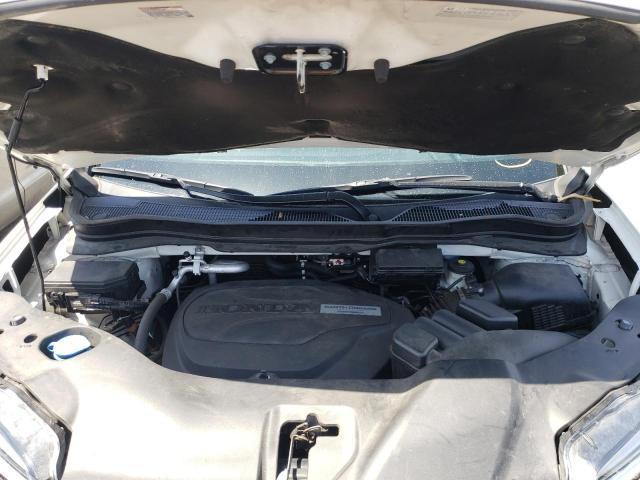 Photo 7 from auction – 2017 HONDA PILOT TOUR with VIN 5FNYF6H97HB066162