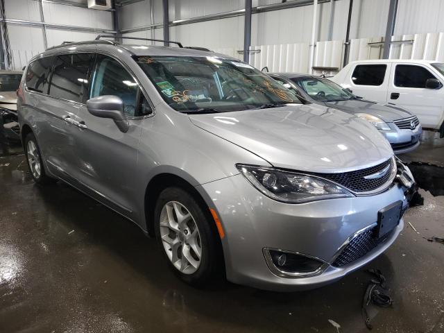 CHRYSLER PACIFICA T 2017 with VIN 2C4RC1BG9HR667570 - Photo from auction