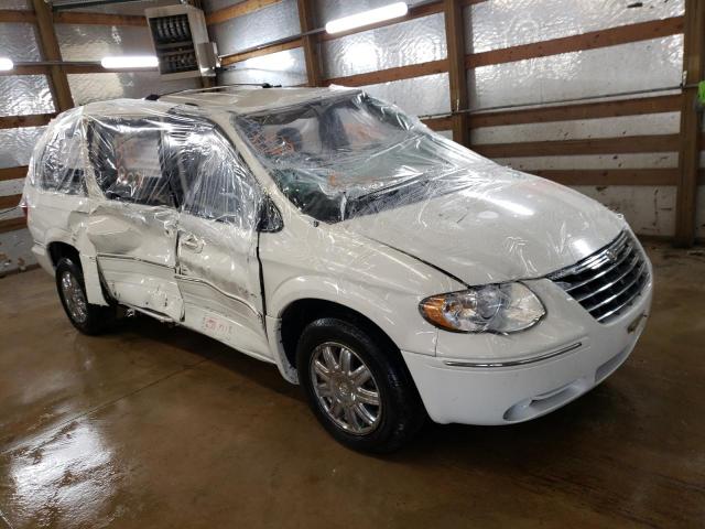 CHRYSLER TOWN & COU 2005 with VIN 2C8GP64L35R177851 - Photo from auction
