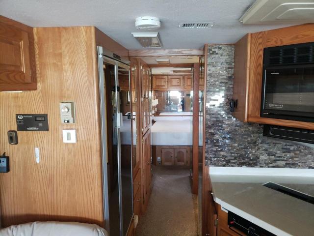 Photo 6 from auction – 1996 MONA MOTORHOME with VIN 1RF12041XT2012398