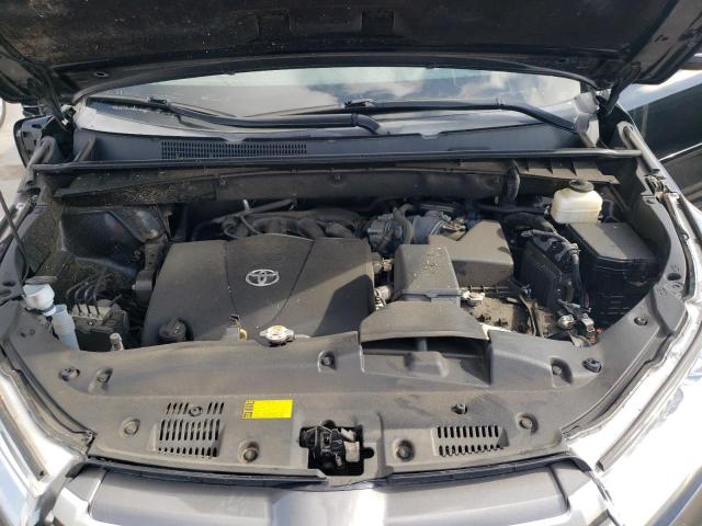 Photo 7 from auction – 2018 TOYOTA HIGHLANDER with VIN 5TDJZRFH4JS560629