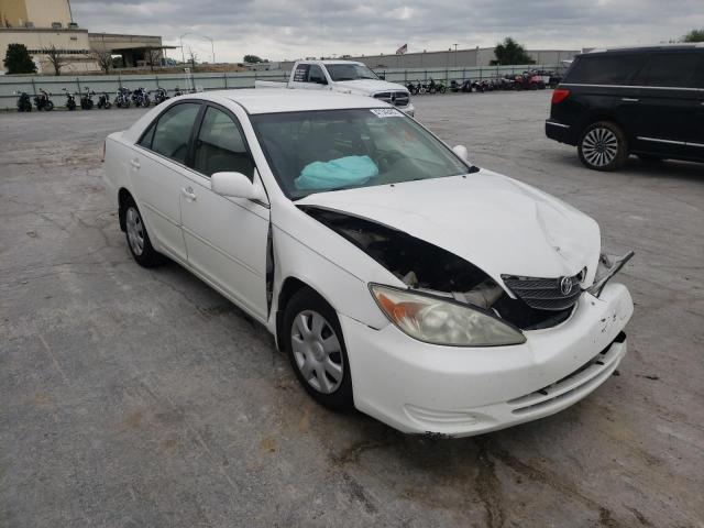TOYOTA CAMRY LE 2003 with VIN 4T1BE32KX3U118737 - Photo from auction