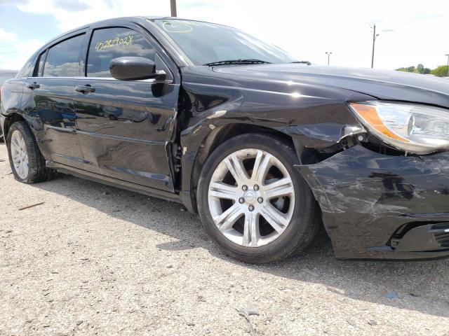 Photo 9 from auction – 2013 CHRYSLER 200 TOURIN with VIN 1C3CCBBB9DN713684