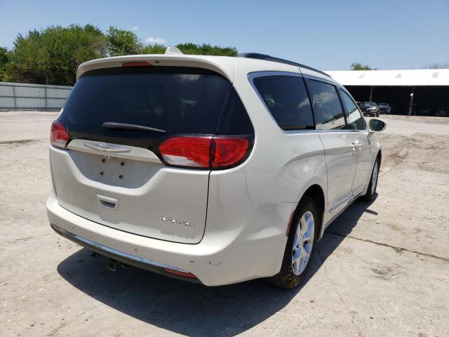 Photo 4 from auction – 2017 CHRYSLER PACIFICA T with VIN 2C4RC1BG8HR552894