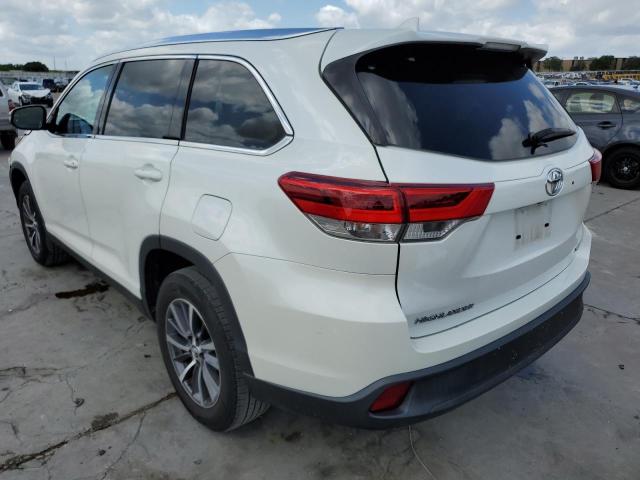 Photo 3 from auction – 2019 TOYOTA HIGHLANDER with VIN 5TDKZRFH0KS312092