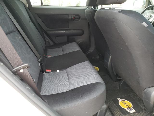 Photo 6 from auction – 2011 TOYOTA SCION with VIN JTLZE4FEXB1124636