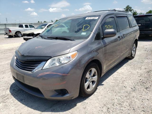 Photo 2 from auction – 2016 TOYOTA SIENNA LE with VIN 5TDKK3DC9GS715102