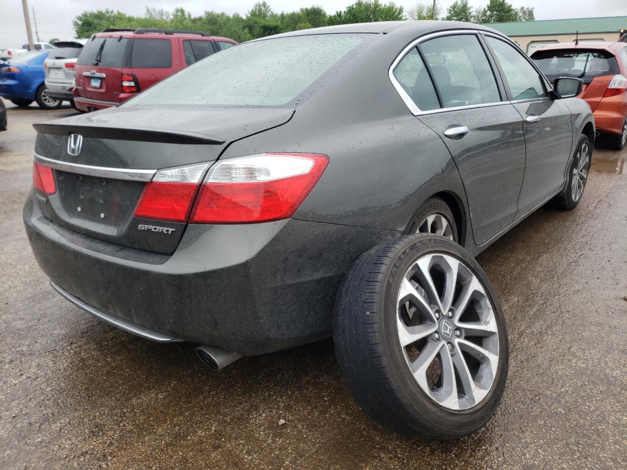 Photo 4 from auction – 2014 HONDA ACCORD SPO with VIN 1HGCR2F55EA094784