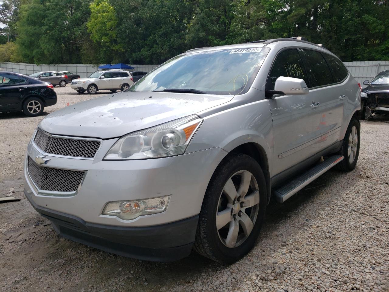 Photo 15 from auction – 2009 CHEVROLET TRAVERSE L with VIN 1GNER33D69S130644