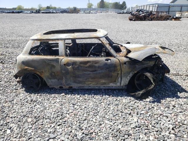 Photo 9 from auction – 2010 MINI COOPER with VIN WMWMF3C53ATZ61911